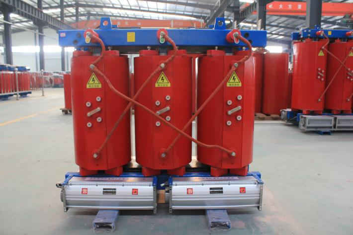 一般北京創(chuàng)聯(lián)匯通電氣全鋁的干式變壓器800kva價(jià)格是33900元，全銅的800kva干式變壓器價(jià)格是65000元。